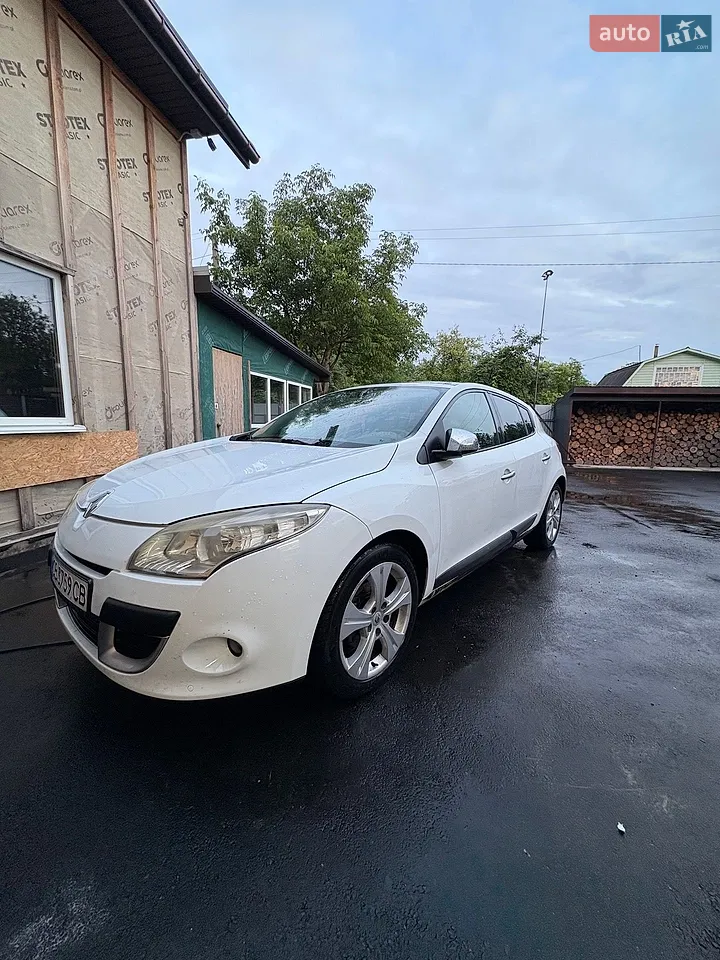 2010 Renault Megane - мініатюра 23