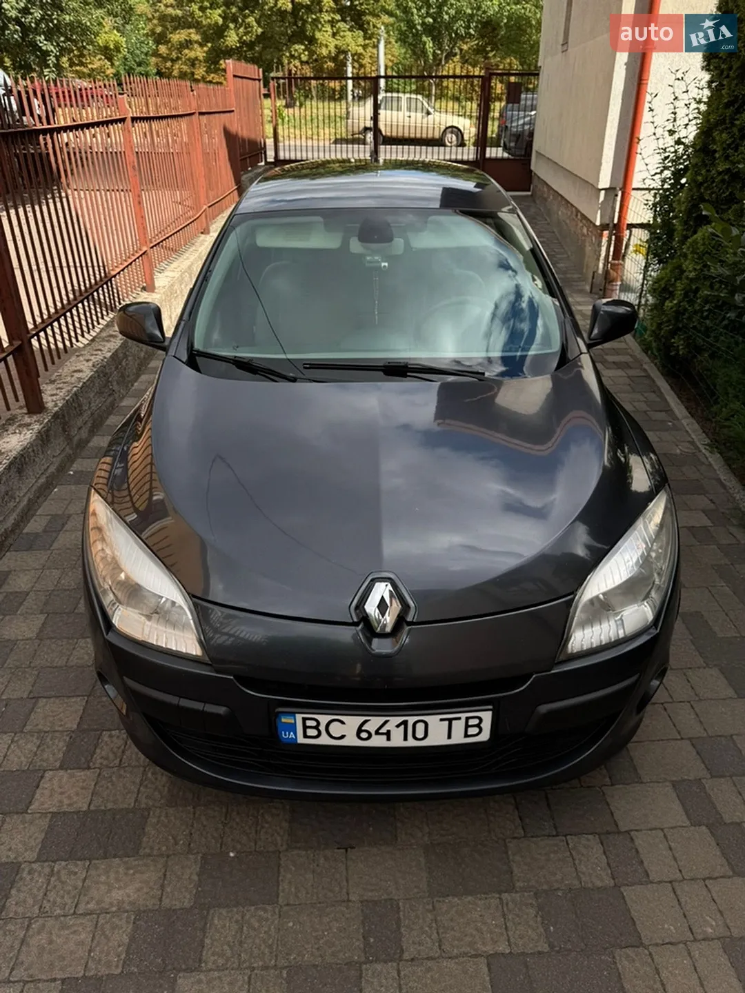 2010 Renault Megane - мініатюра 2