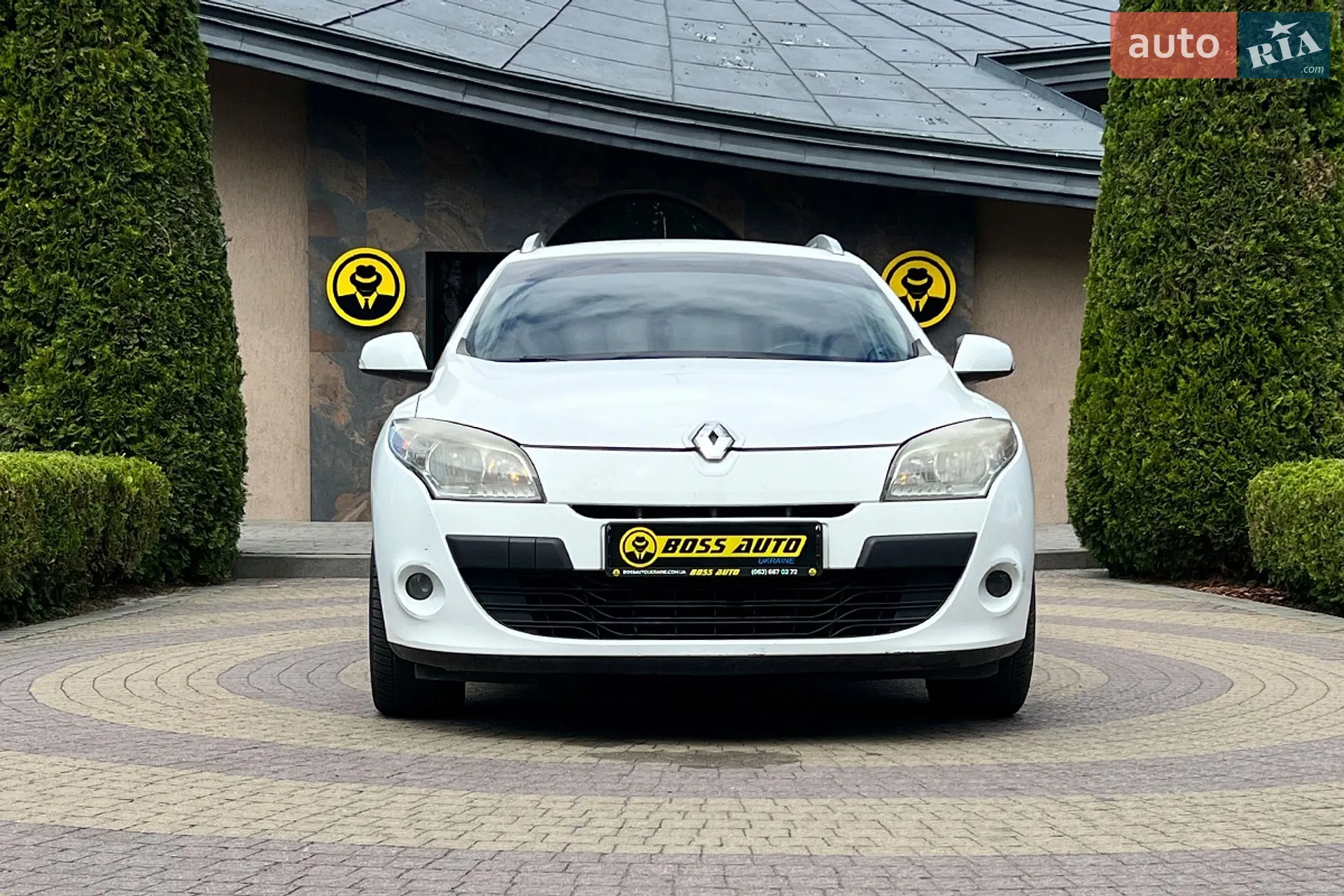 2010 Renault Megane - мініатюра 2