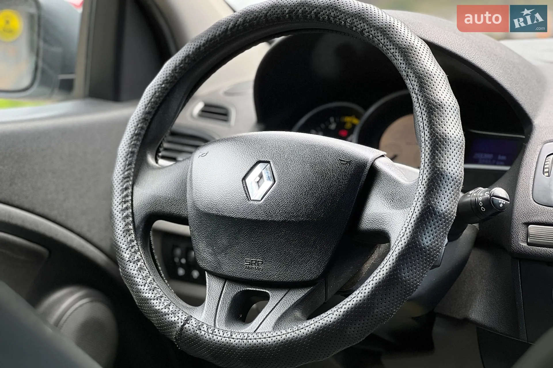 2010 Renault Megane - мініатюра 12