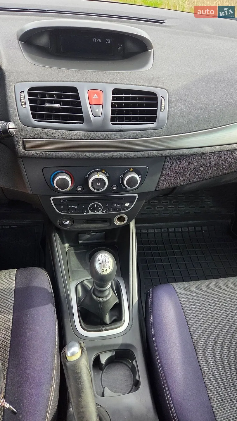 2010 Renault Megane - мініатюра 10