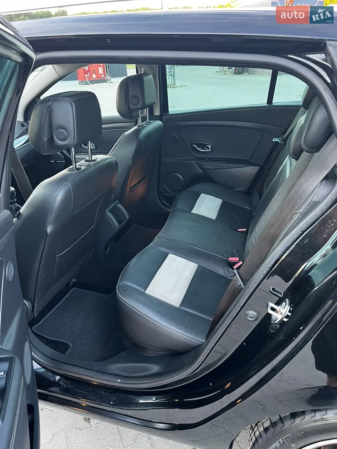 2012 Renault Megane - мініатюра 27