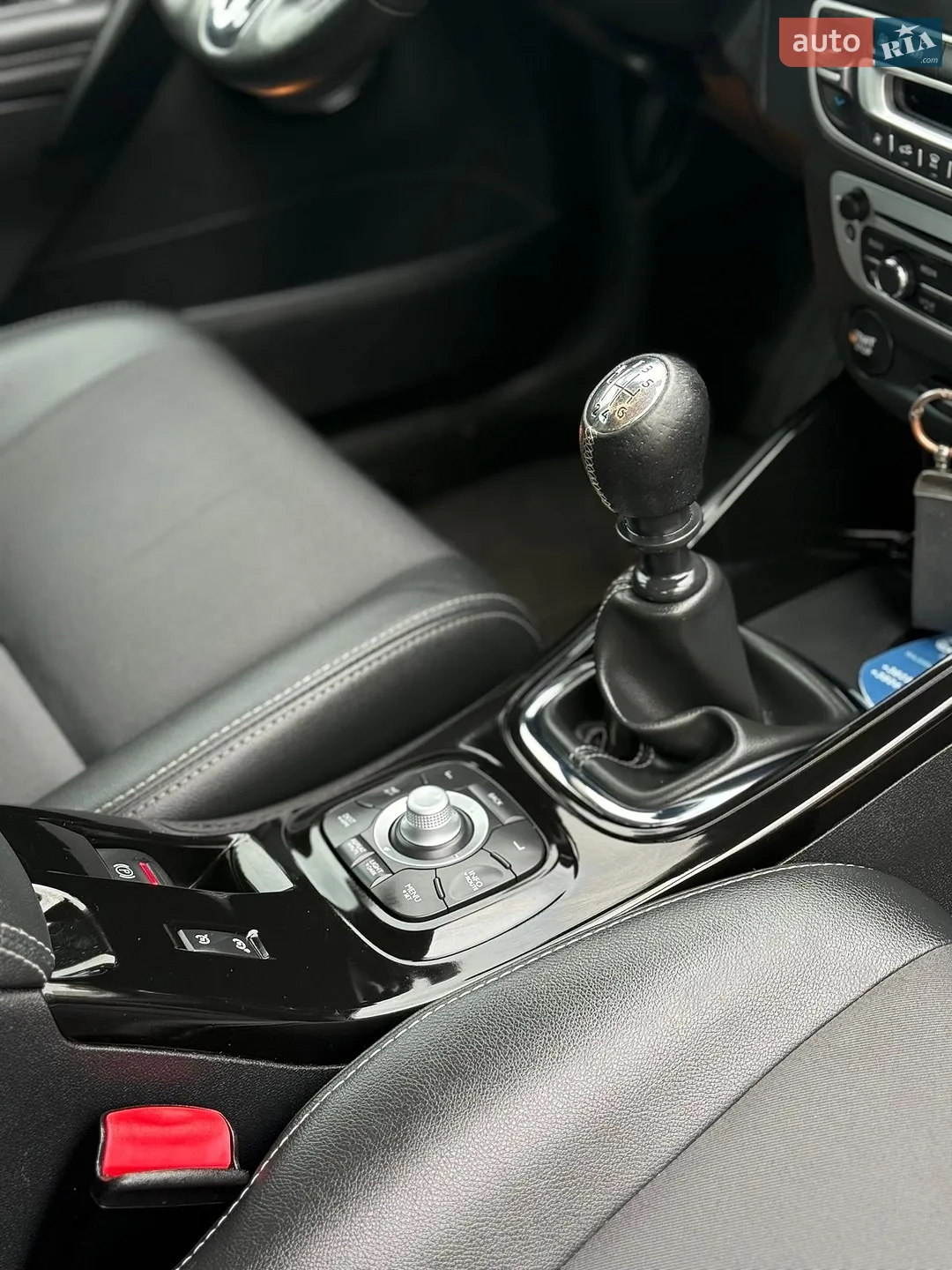 2013 Renault Megane - мініатюра 44