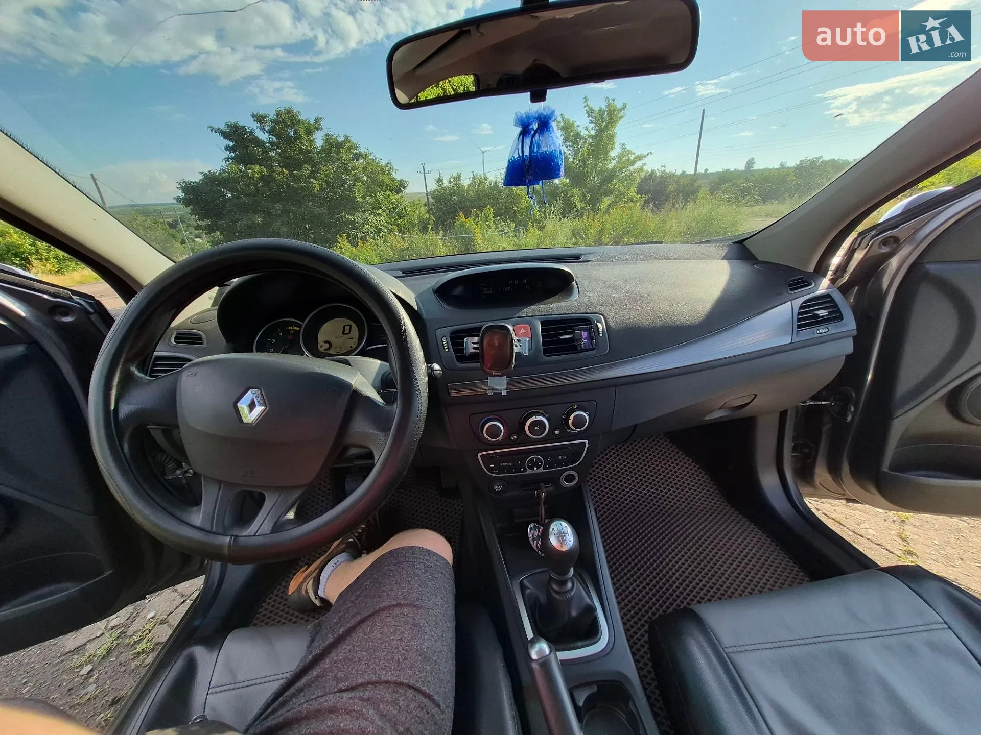 2010 Renault Megane - мініатюра 2