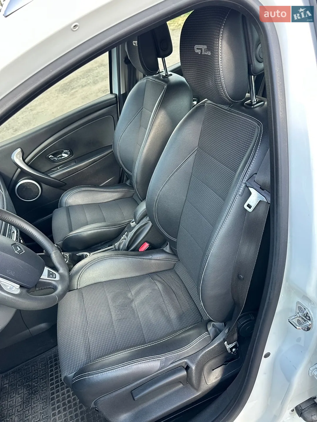 2012 Renault Megane - мініатюра 12