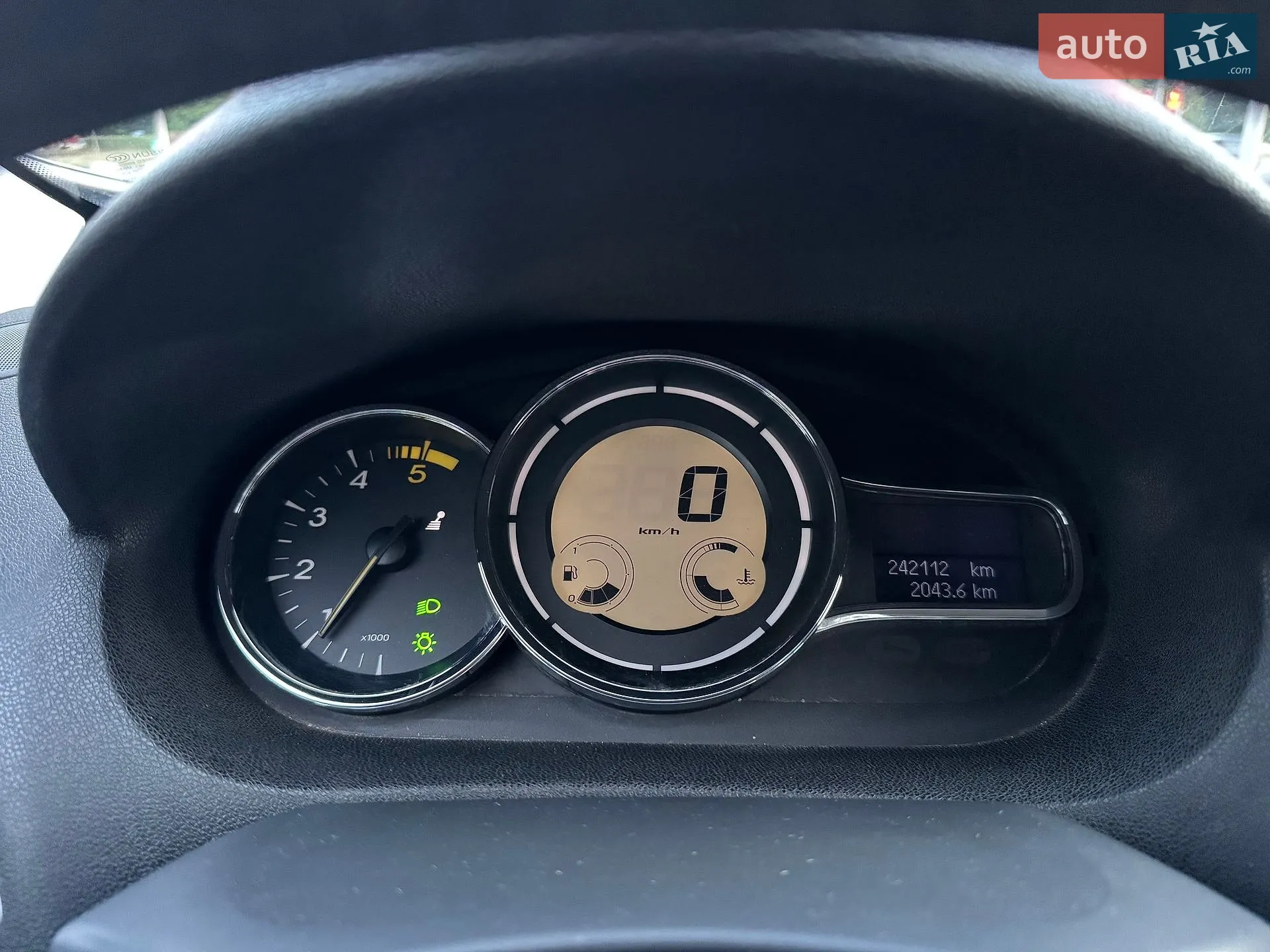 2010 Renault Megane - мініатюра 33