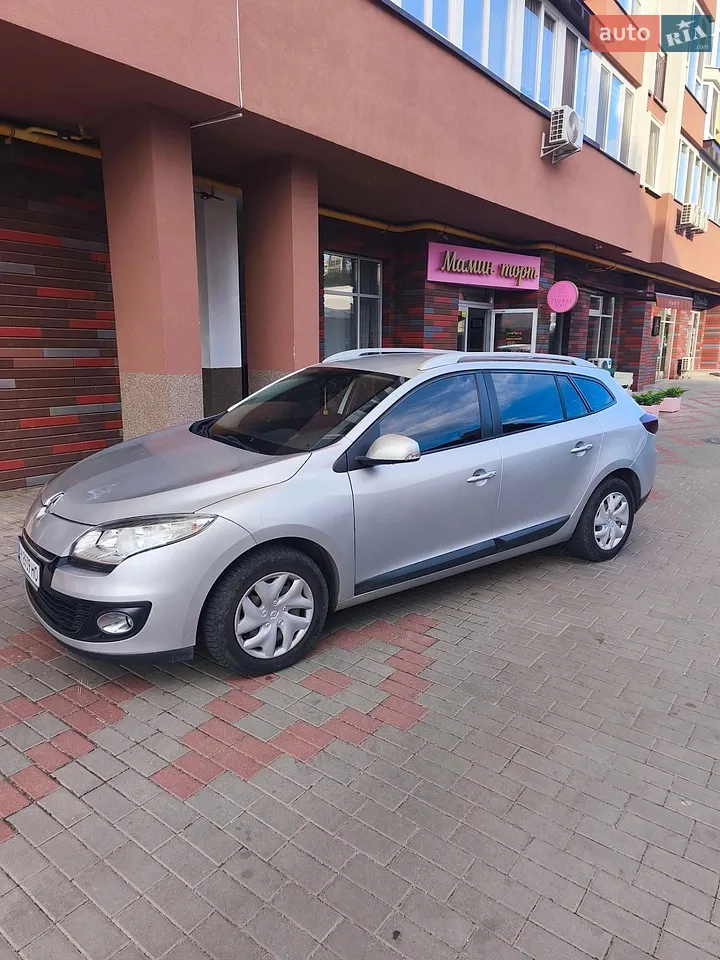 2012 Renault Megane - мініатюра 11
