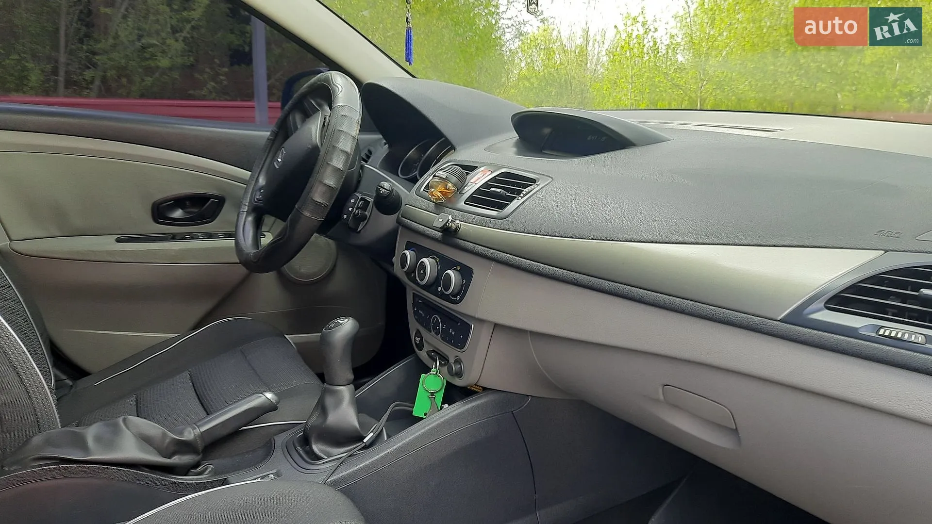 2011 Renault Megane - мініатюра 2