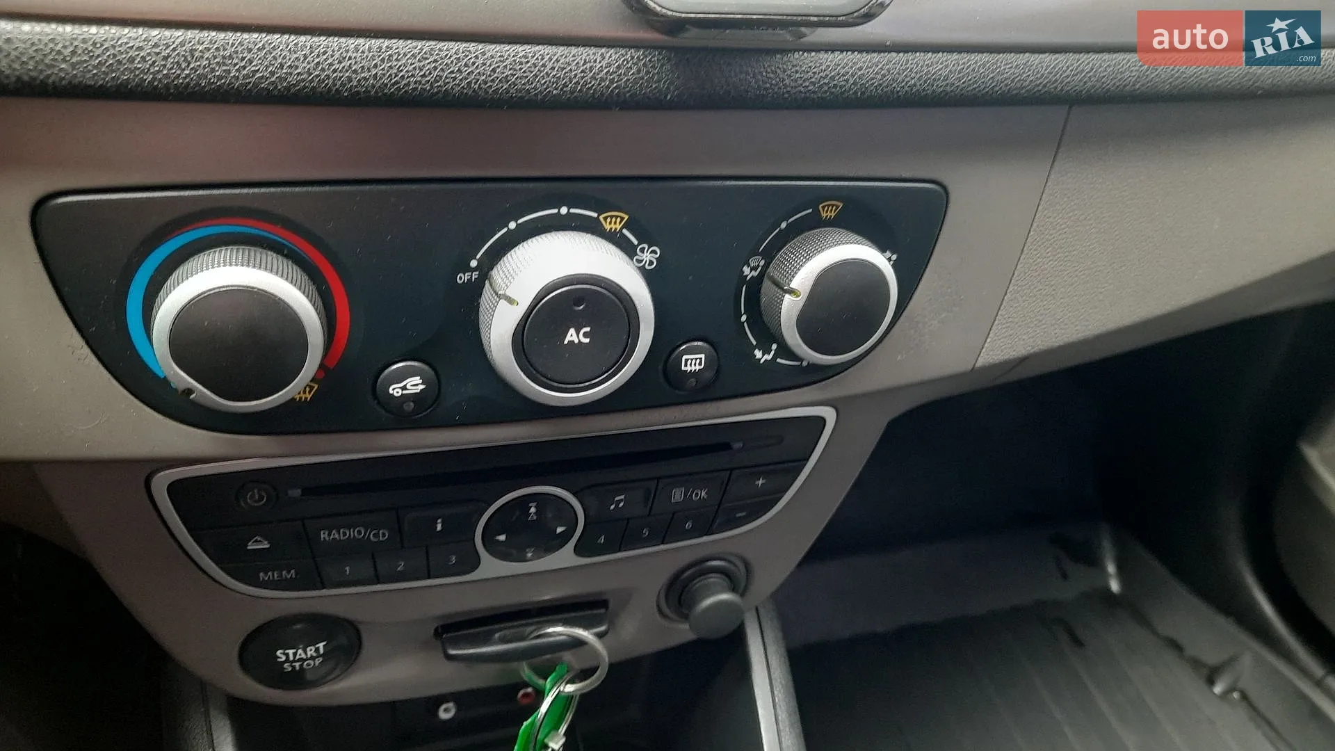 2011 Renault Megane - мініатюра 20