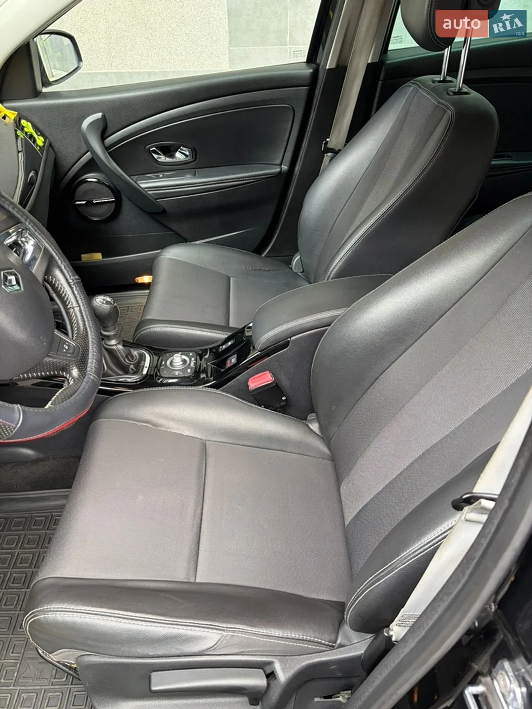 2013 Renault Megane - мініатюра 23