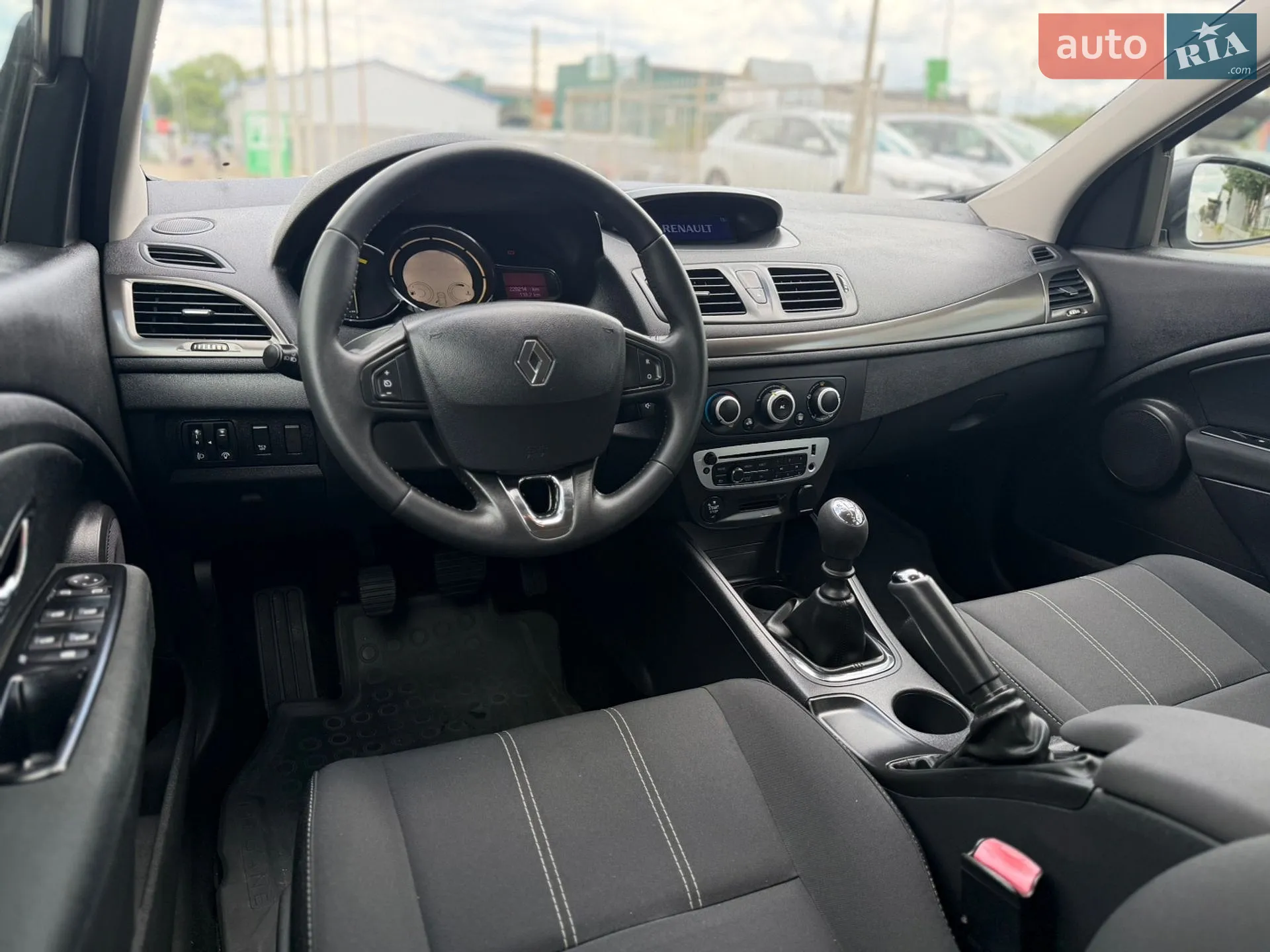 2014 Renault Megane - мініатюра 36