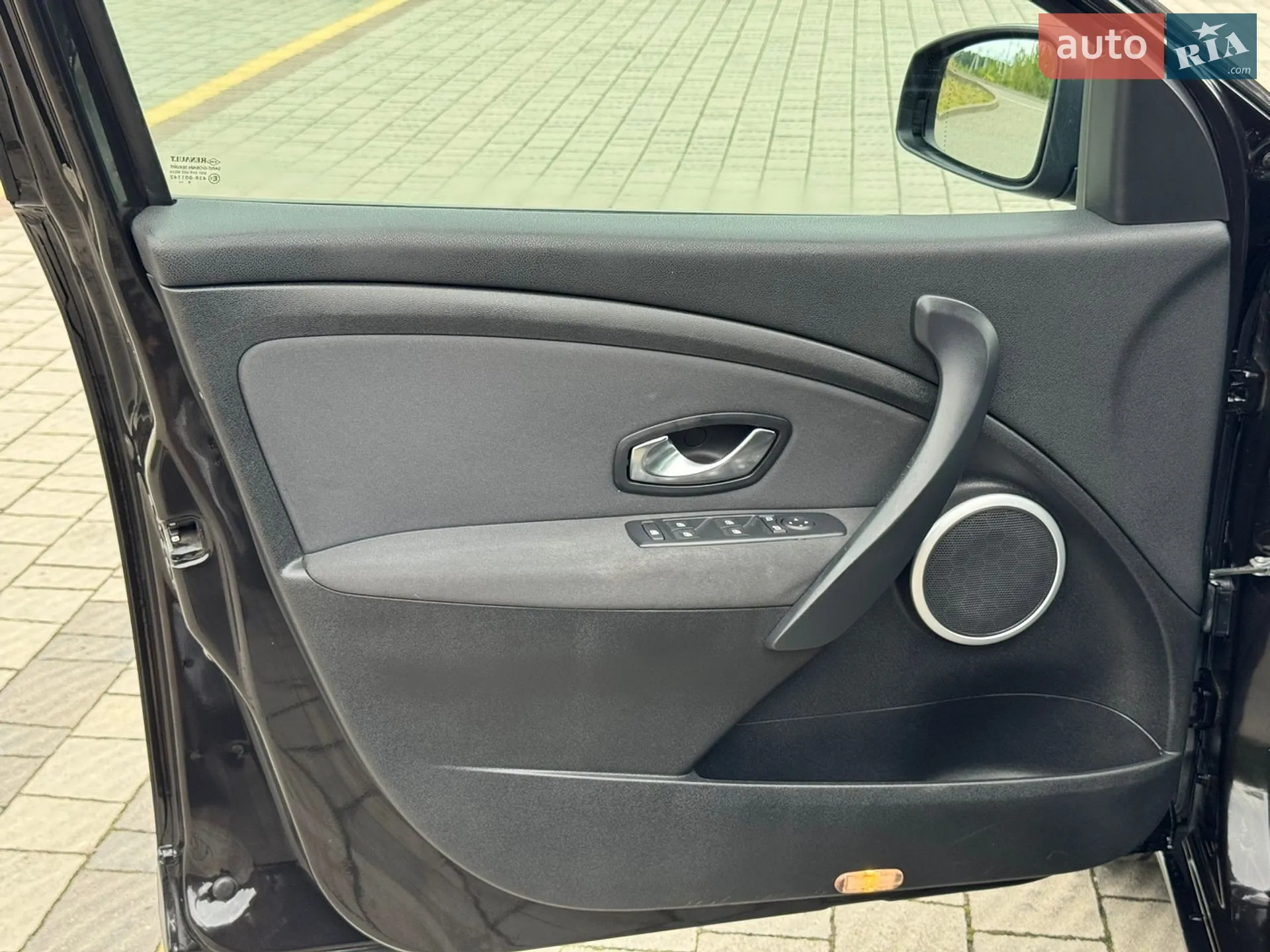 2010 Renault Megane - мініатюра 40