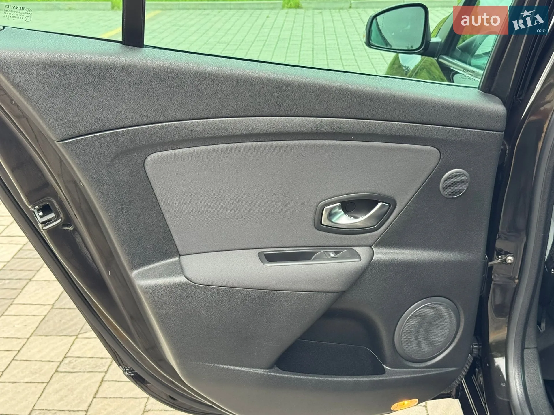 2010 Renault Megane - мініатюра 64