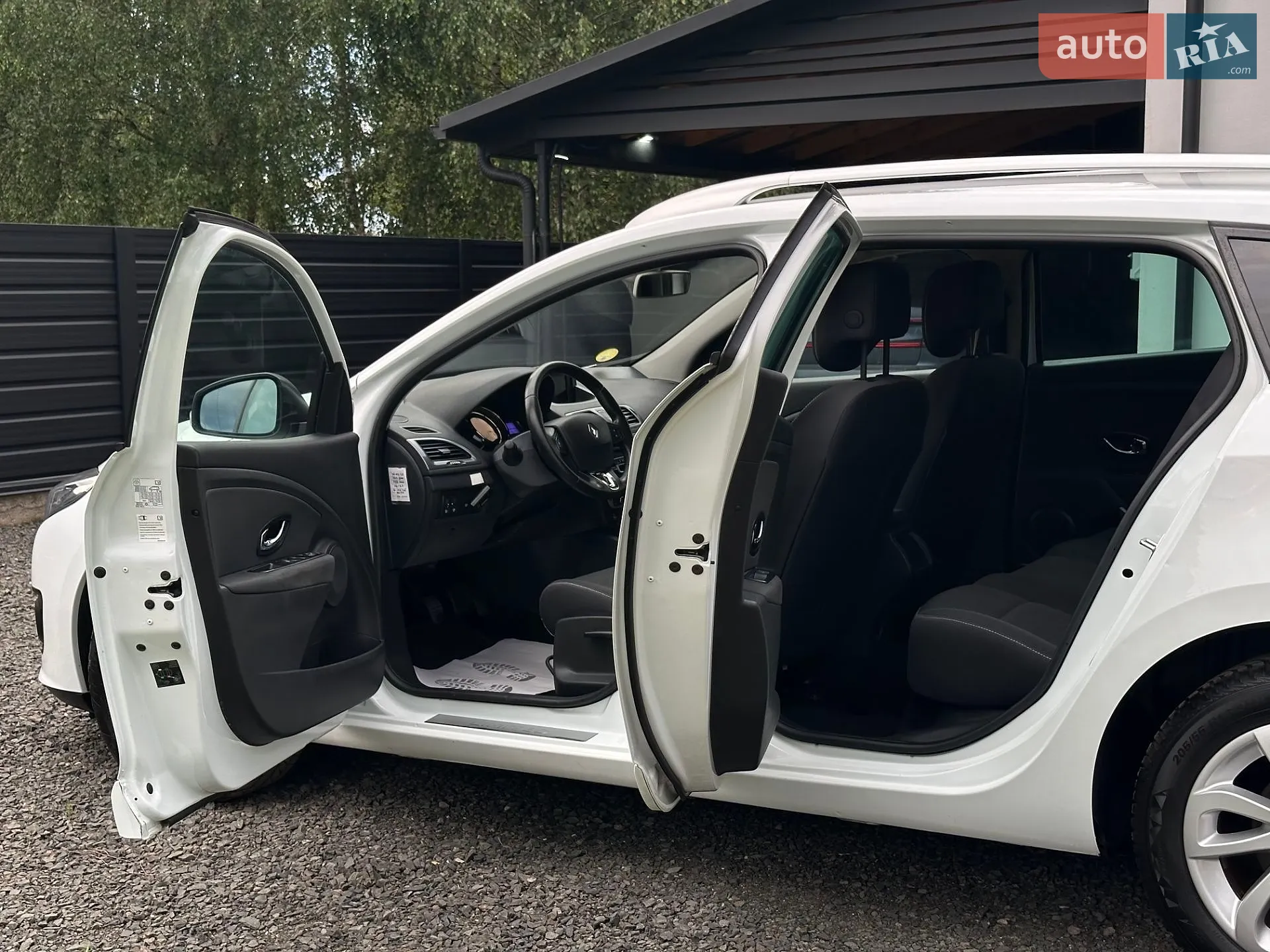 2015 Renault Megane - мініатюра 23