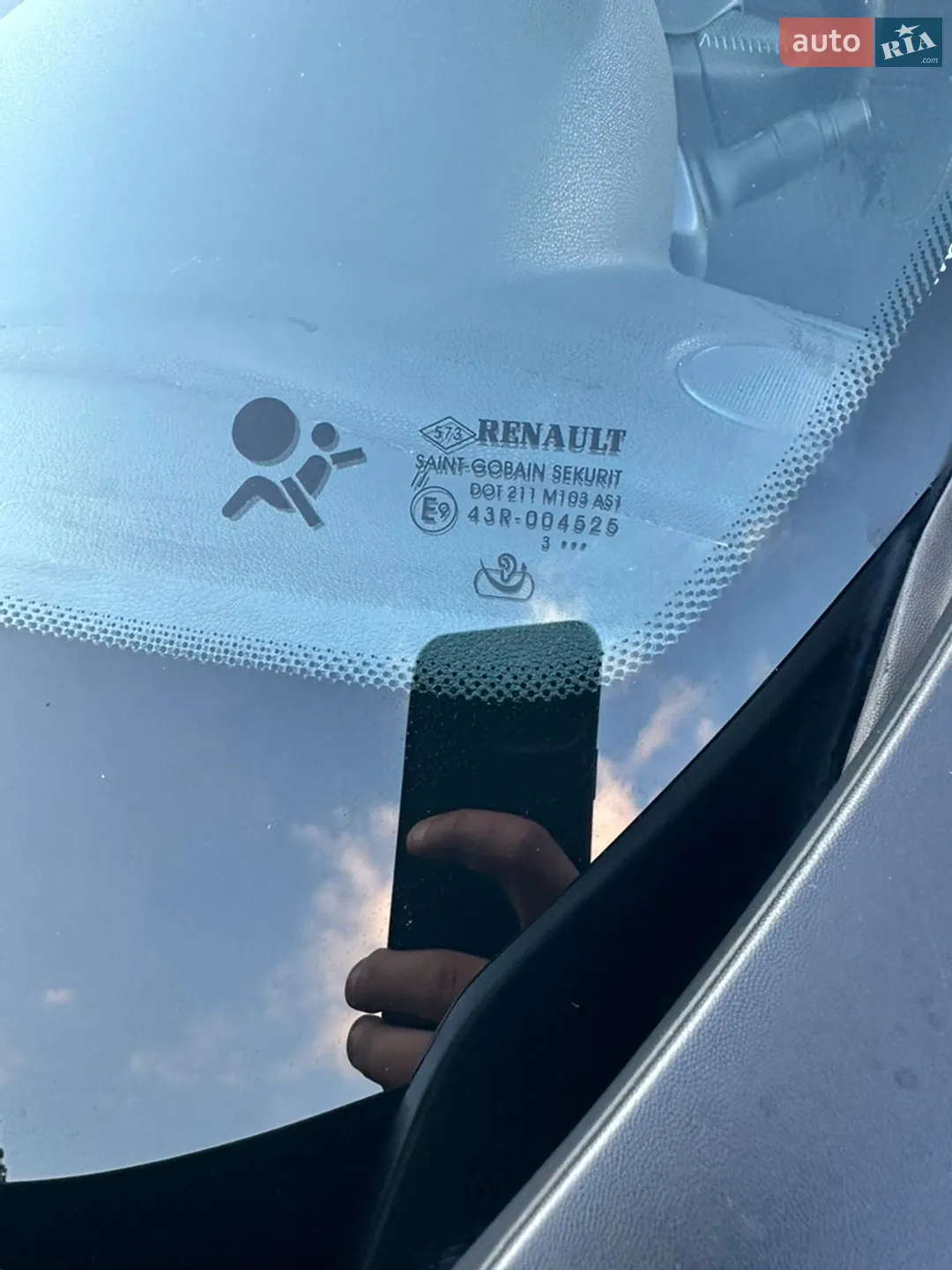 2013 Renault Megane - мініатюра 32