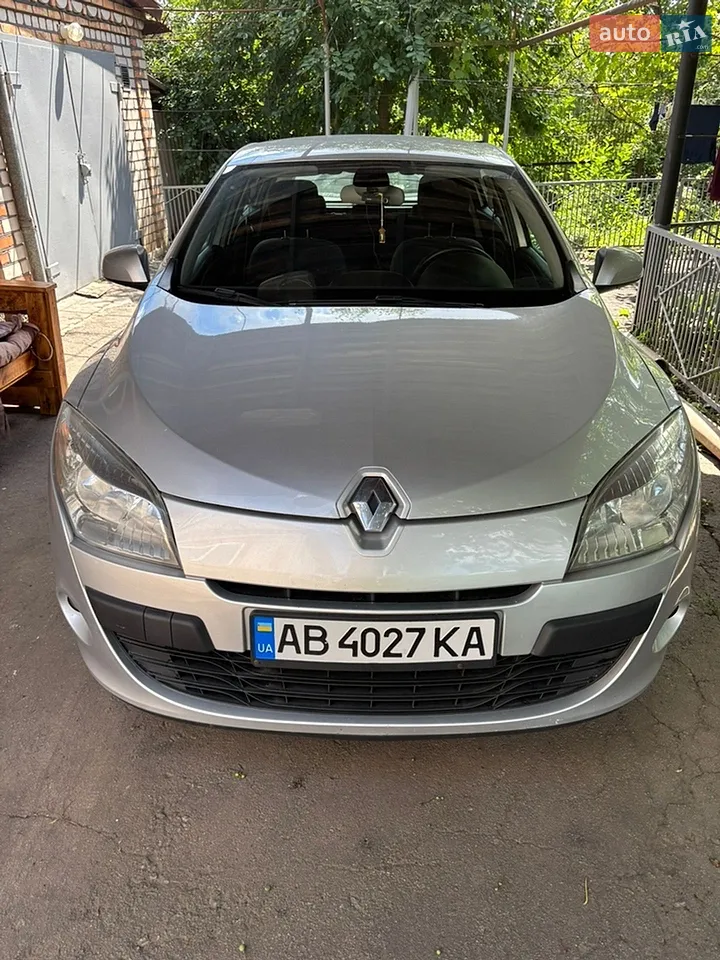 2010 Renault Megane - мініатюра 24
