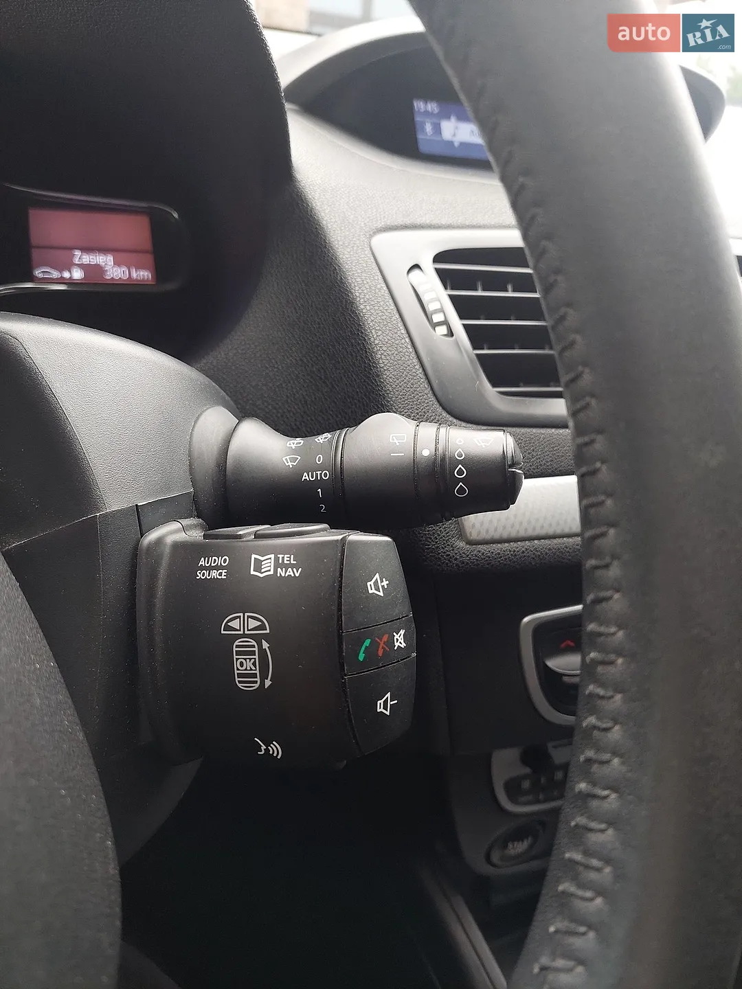 2010 Renault Megane - мініатюра 27