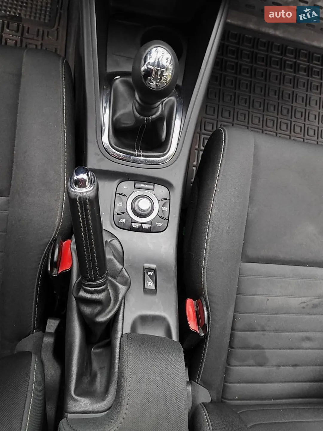 2015 Renault Megane - мініатюра 11