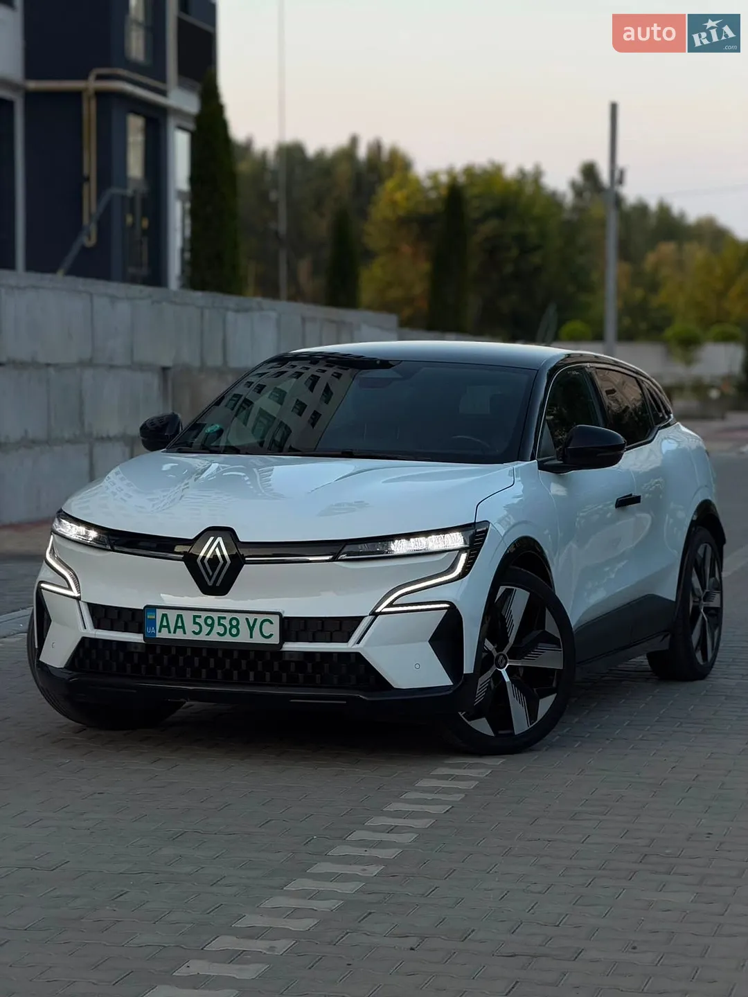 2022 Renault Megane - фото 1
