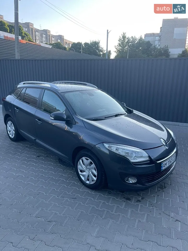 2013 Renault Megane - мініатюра 12