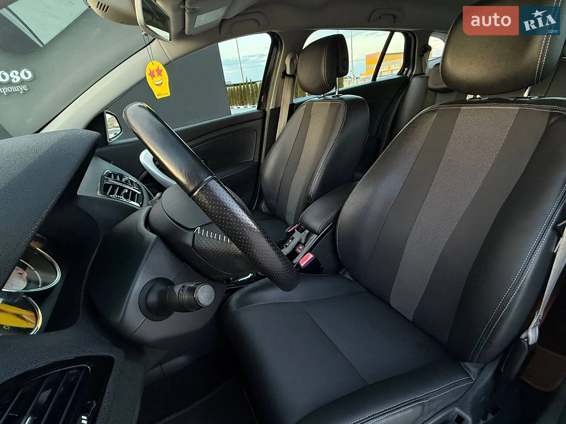 2012 Renault Megane - мініатюра 29