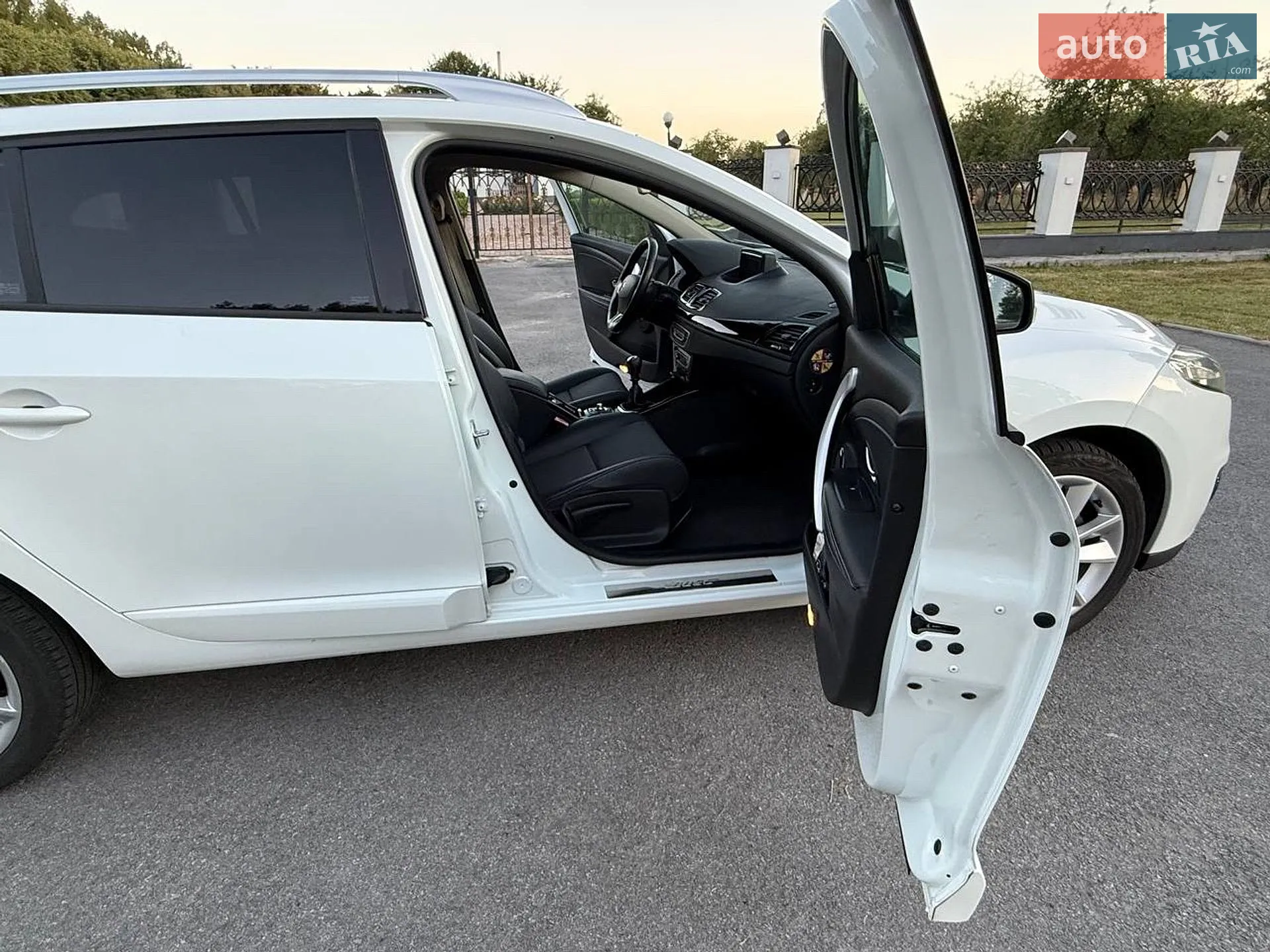 2012 Renault Megane - мініатюра 42