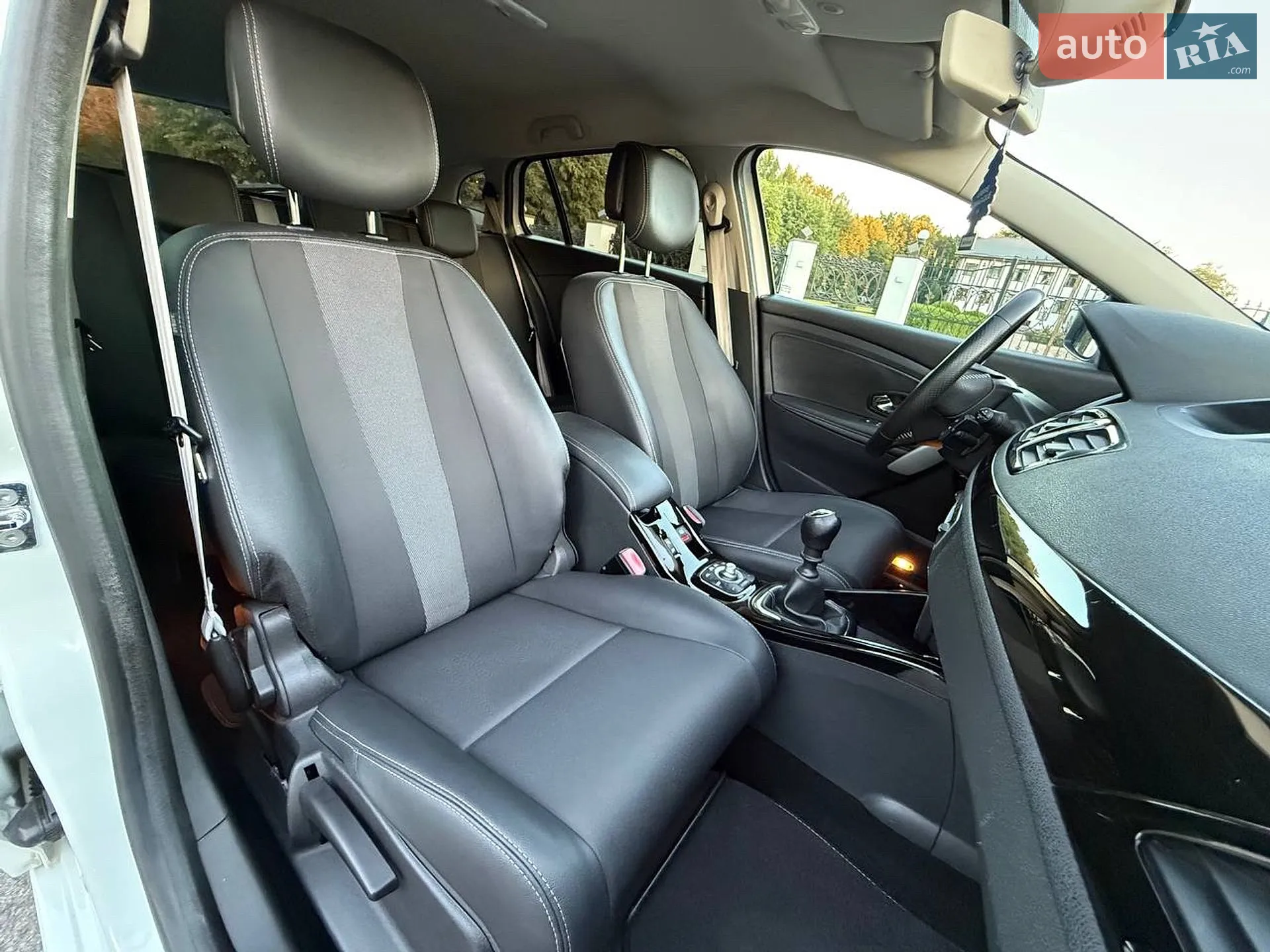 2012 Renault Megane - мініатюра 43