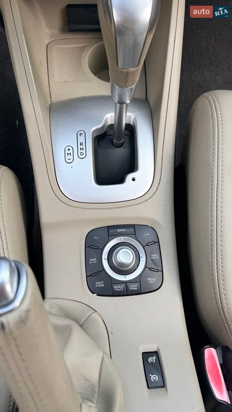 2010 Renault Megane - мініатюра 8