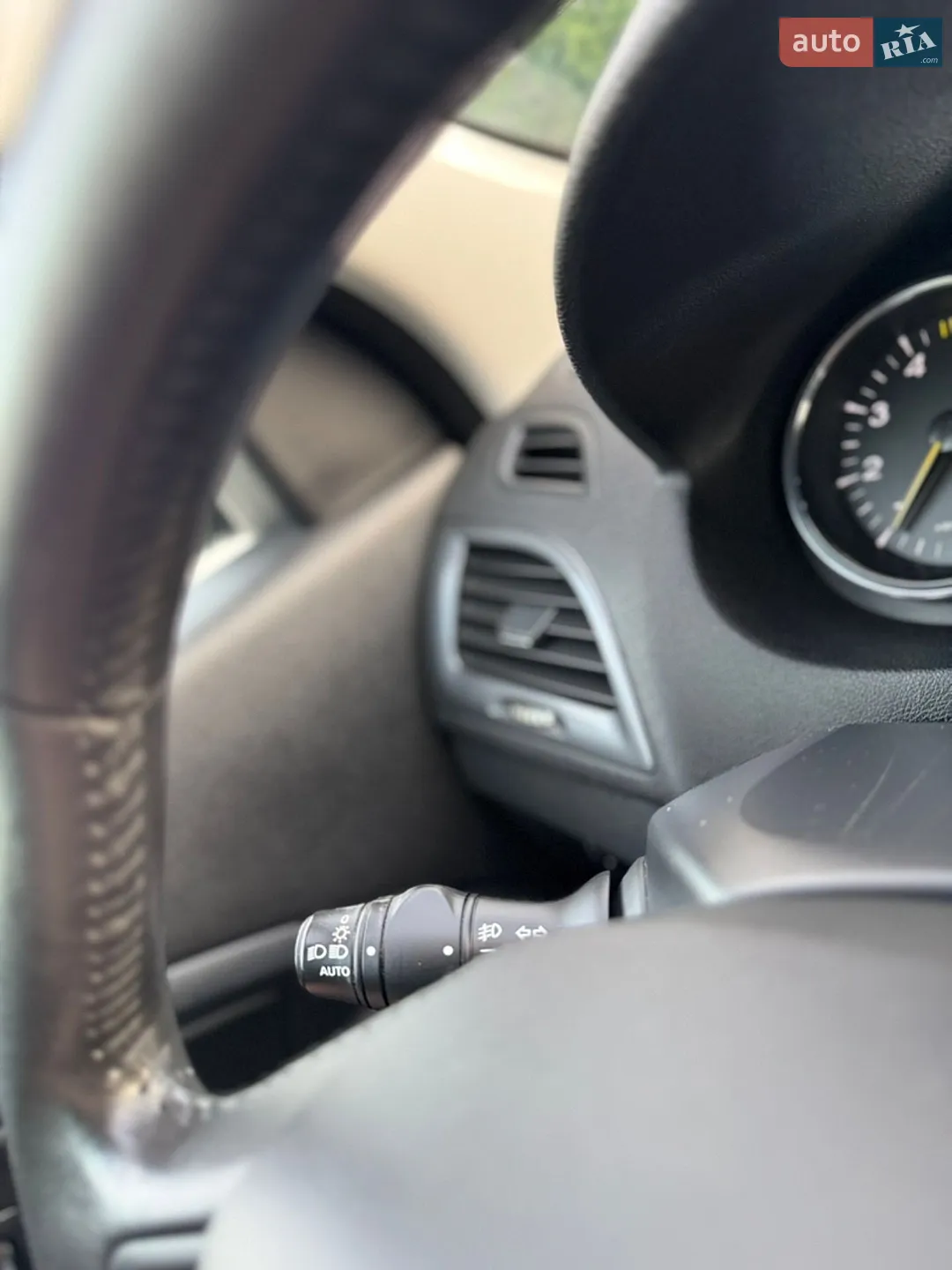 2016 Renault Megane - мініатюра 18
