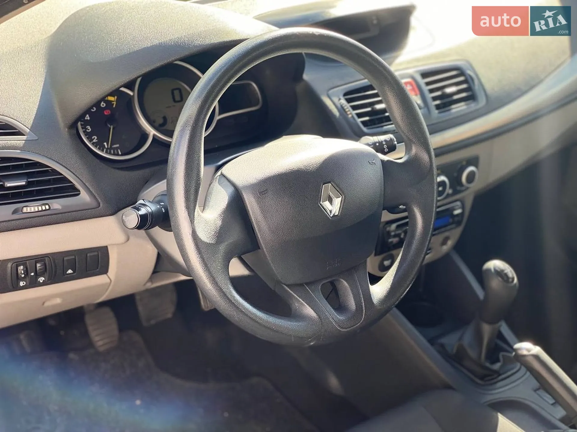 2010 Renault Megane - мініатюра 24