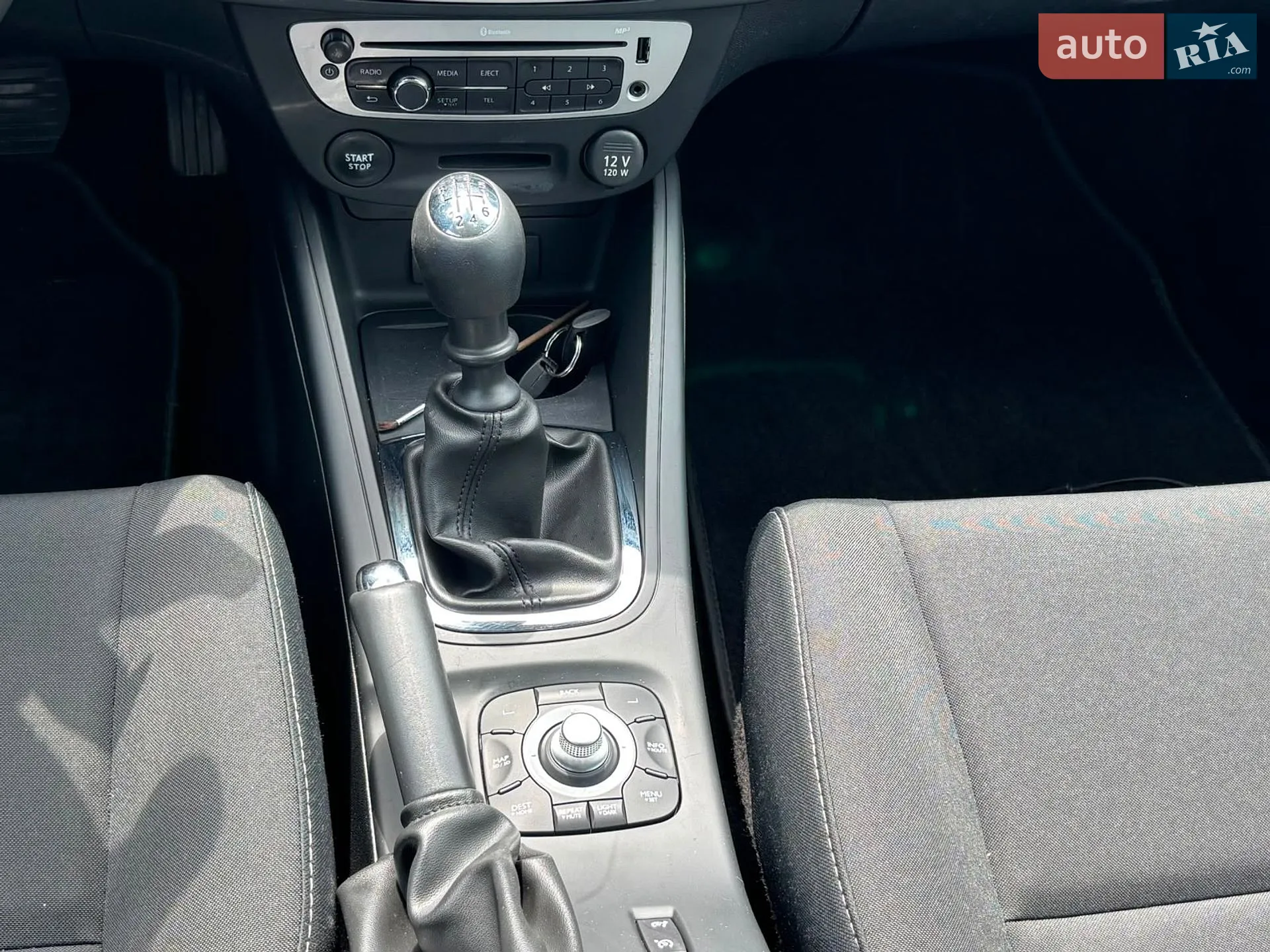 2013 Renault Megane - мініатюра 25