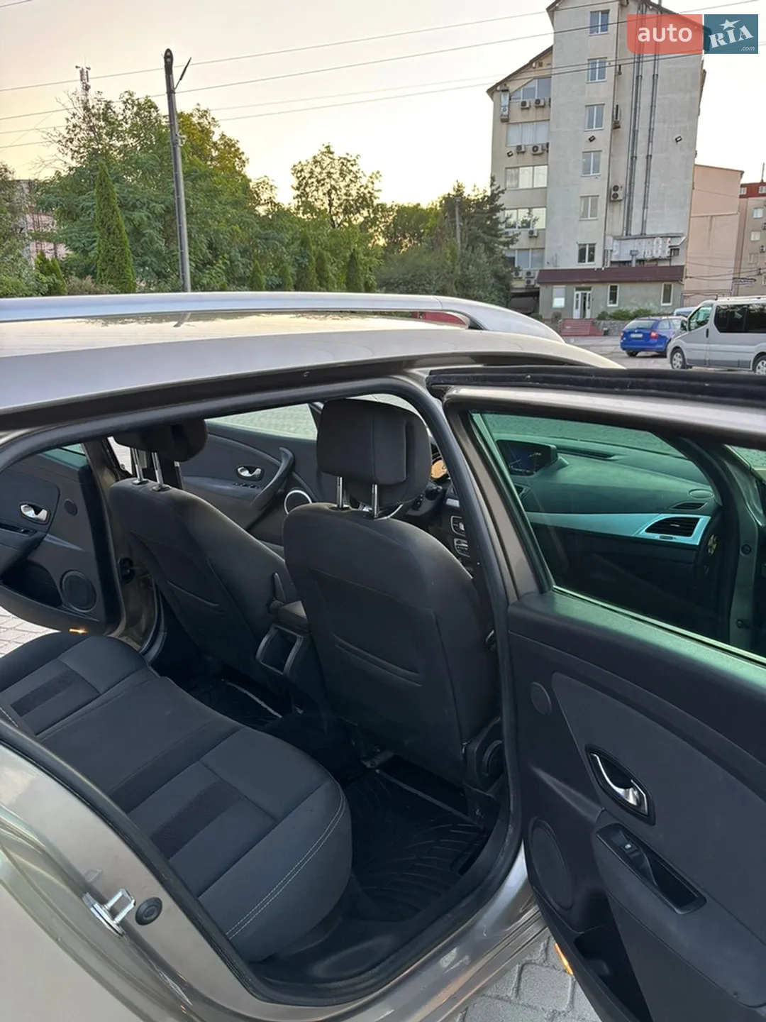 2011 Renault Megane - мініатюра 12