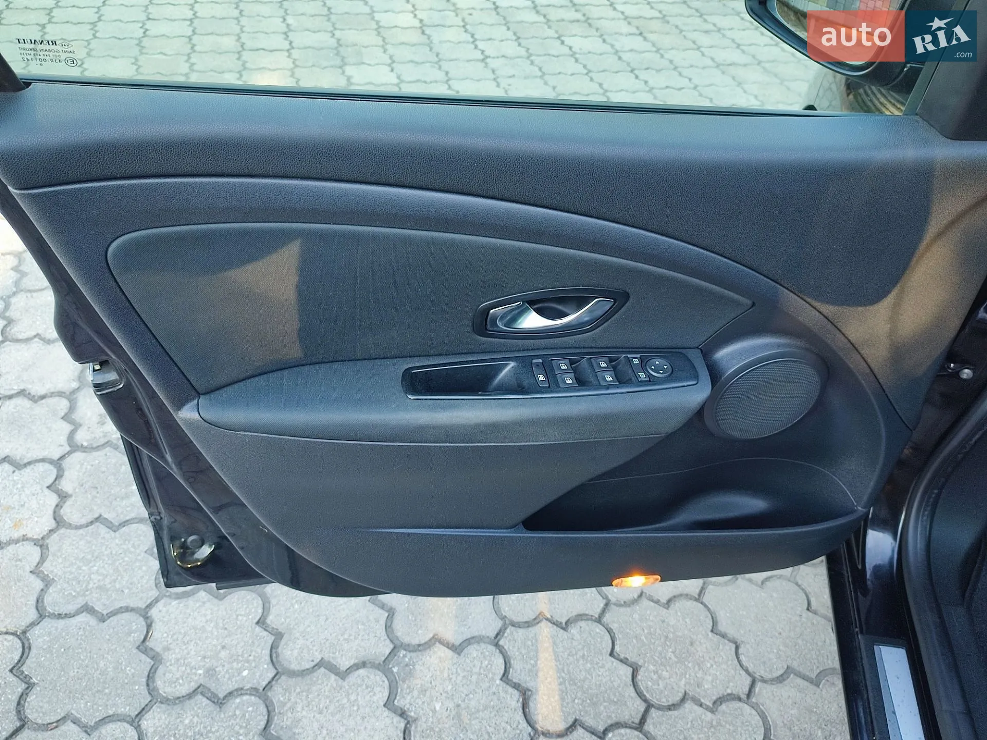 2011 Renault Megane - мініатюра 29