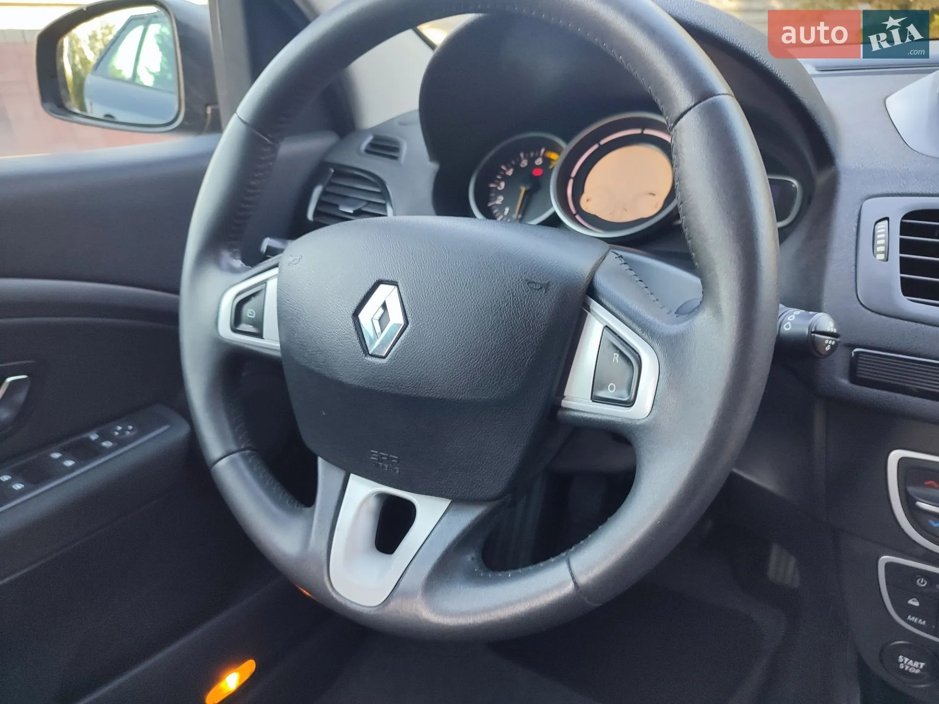 2011 Renault Megane - мініатюра 42