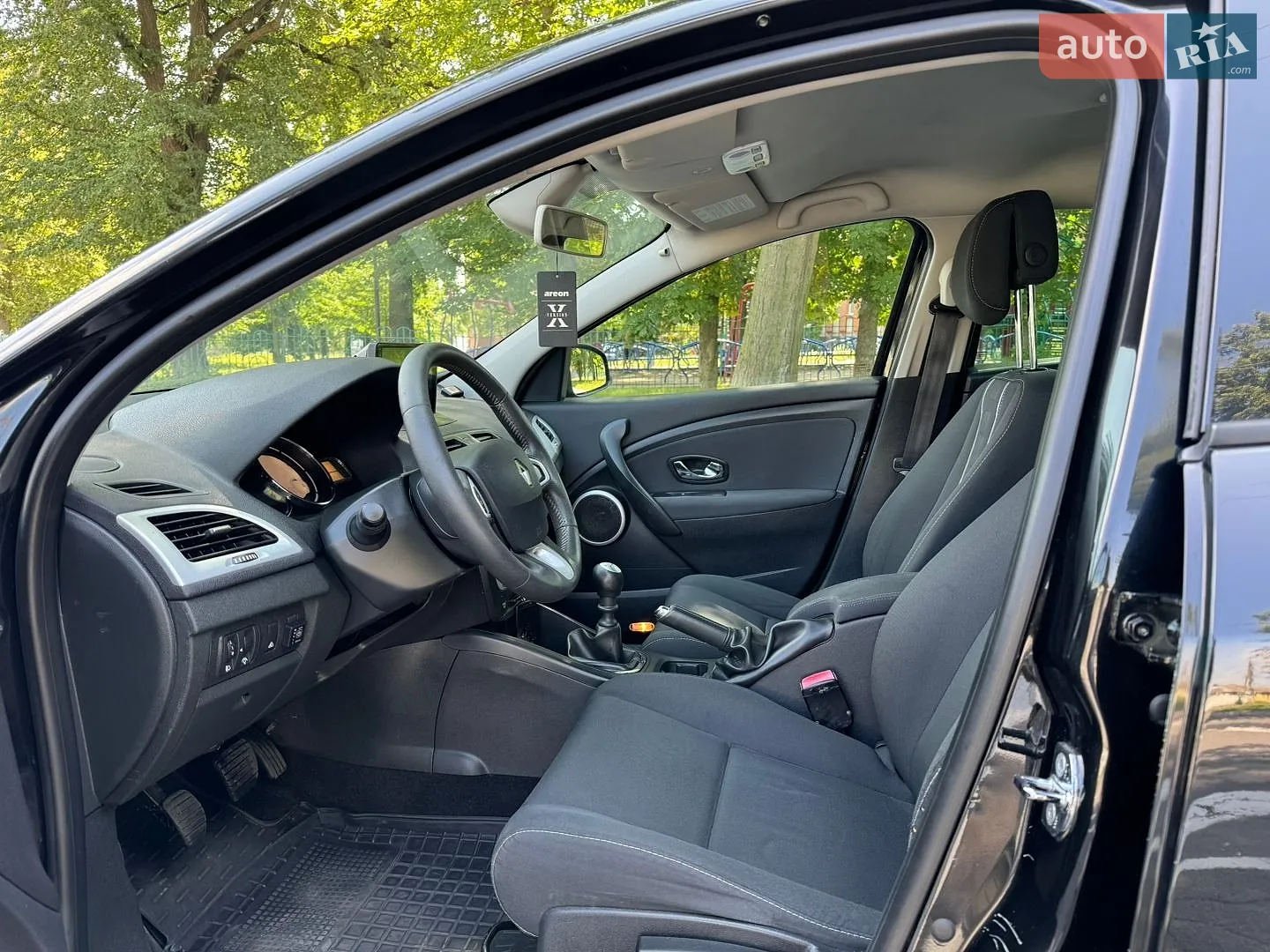 2012 Renault Megane - мініатюра 36