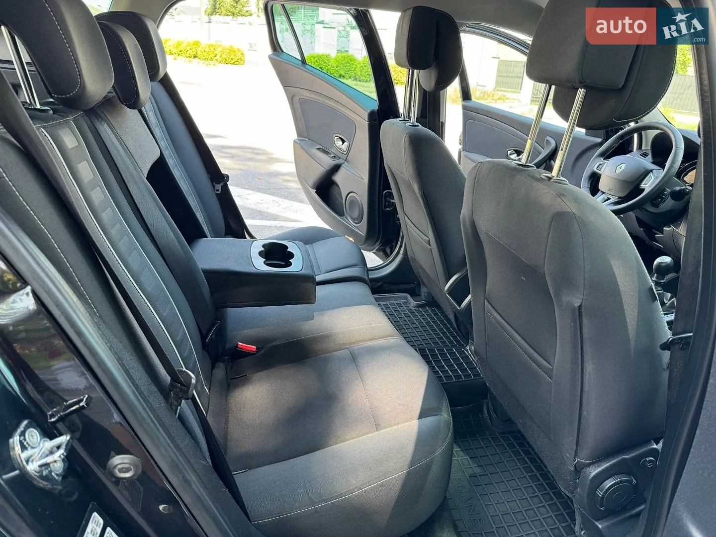 2012 Renault Megane - мініатюра 43