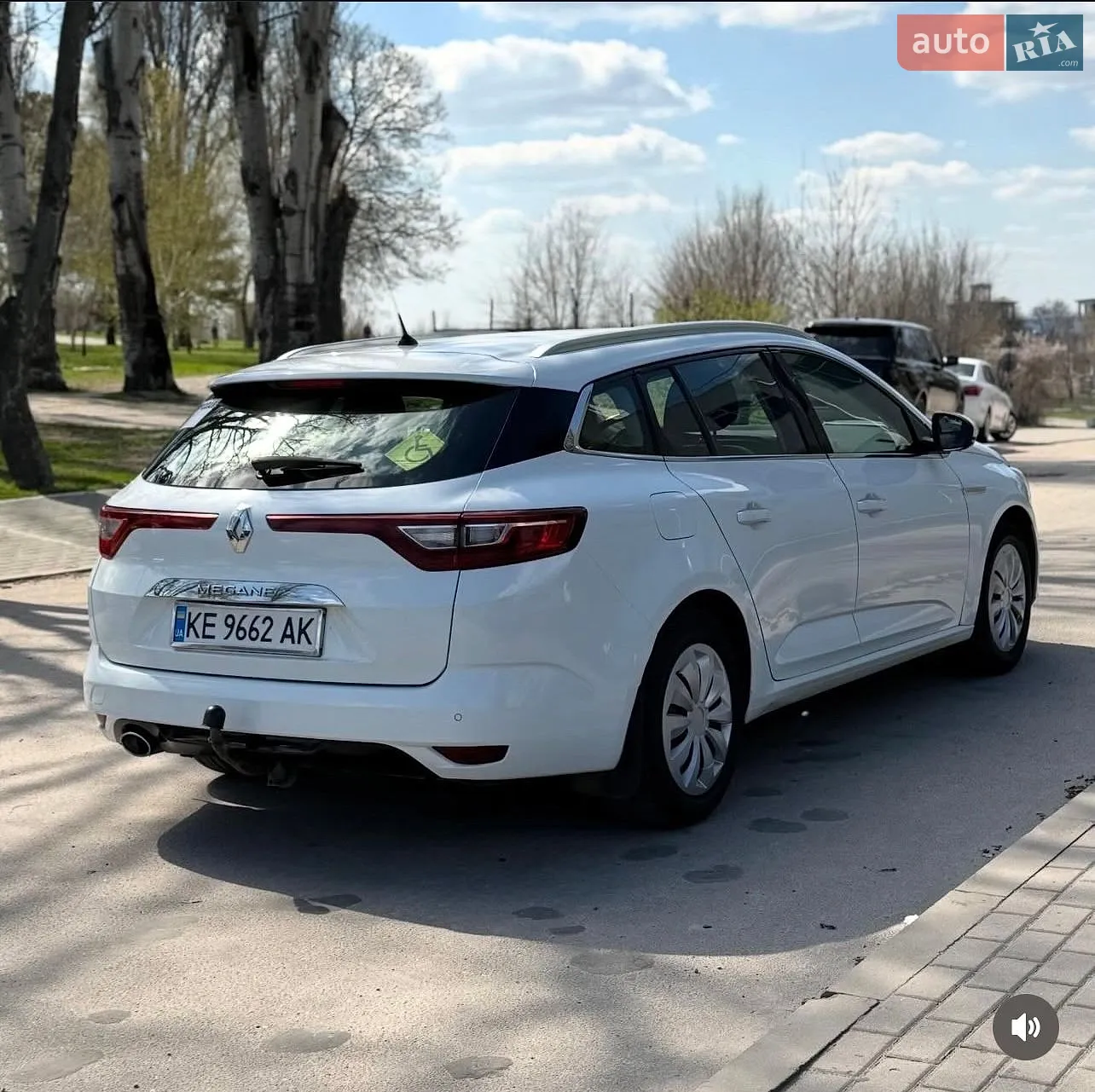 Renault Megane 2017 VIN VF1RFB00858677841 фото оголошення 4 з 22