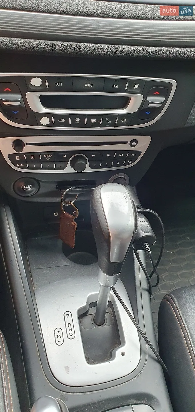 2010 Renault Megane - мініатюра 2