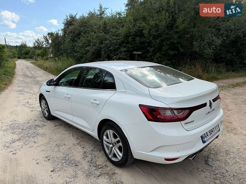 Седан Renault Megane 2019 в Киеве