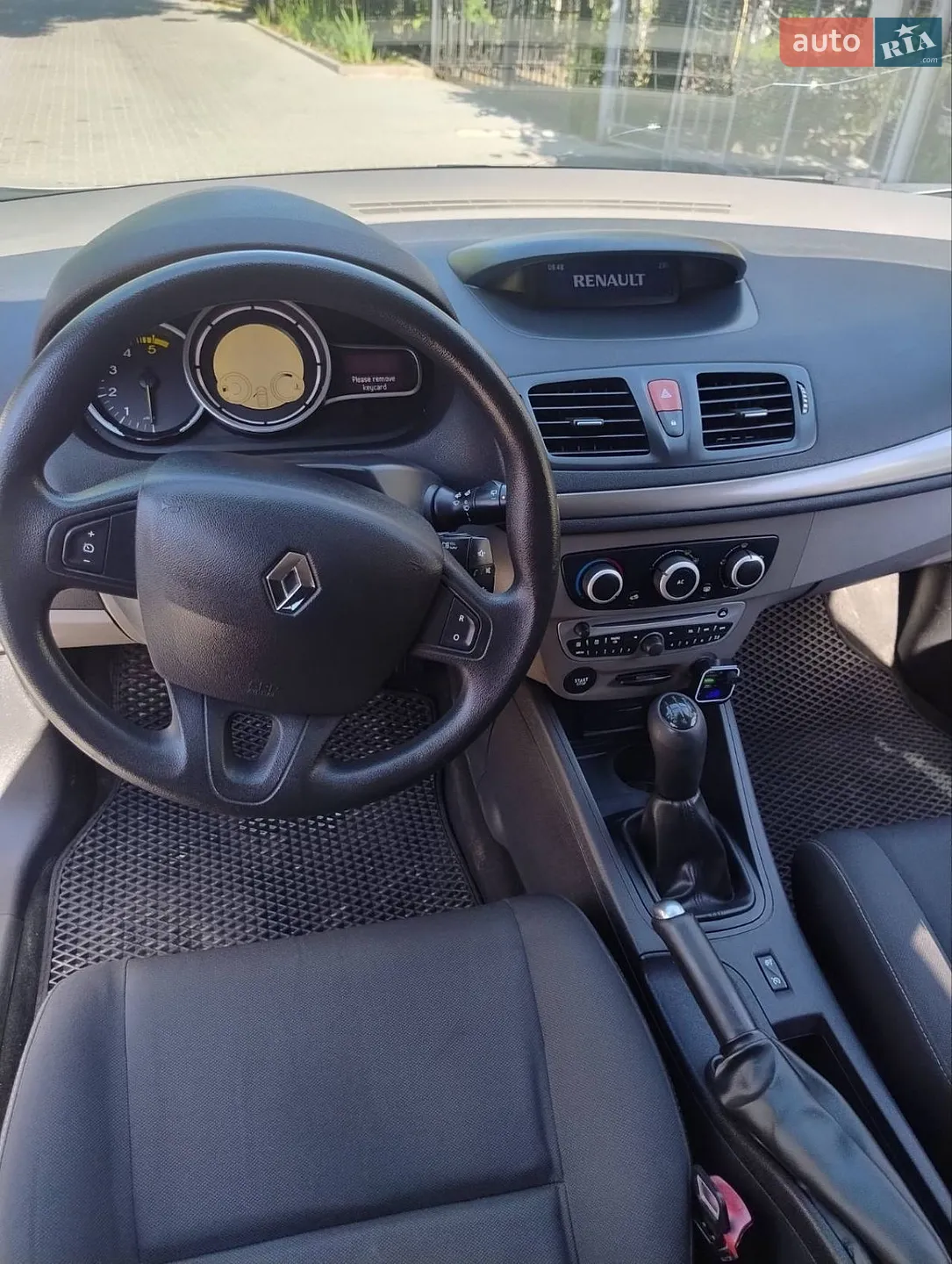 2010 Renault Megane - мініатюра 3