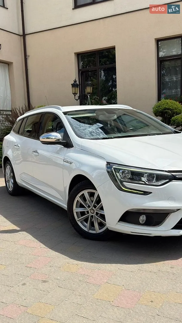 Renault Megane 2017 VIN VF1RFB00658462149 фото оголошення 2 з 21