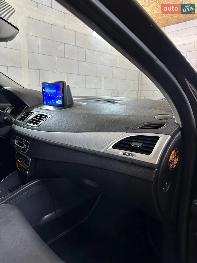 2010 Renault Megane - мініатюра 21