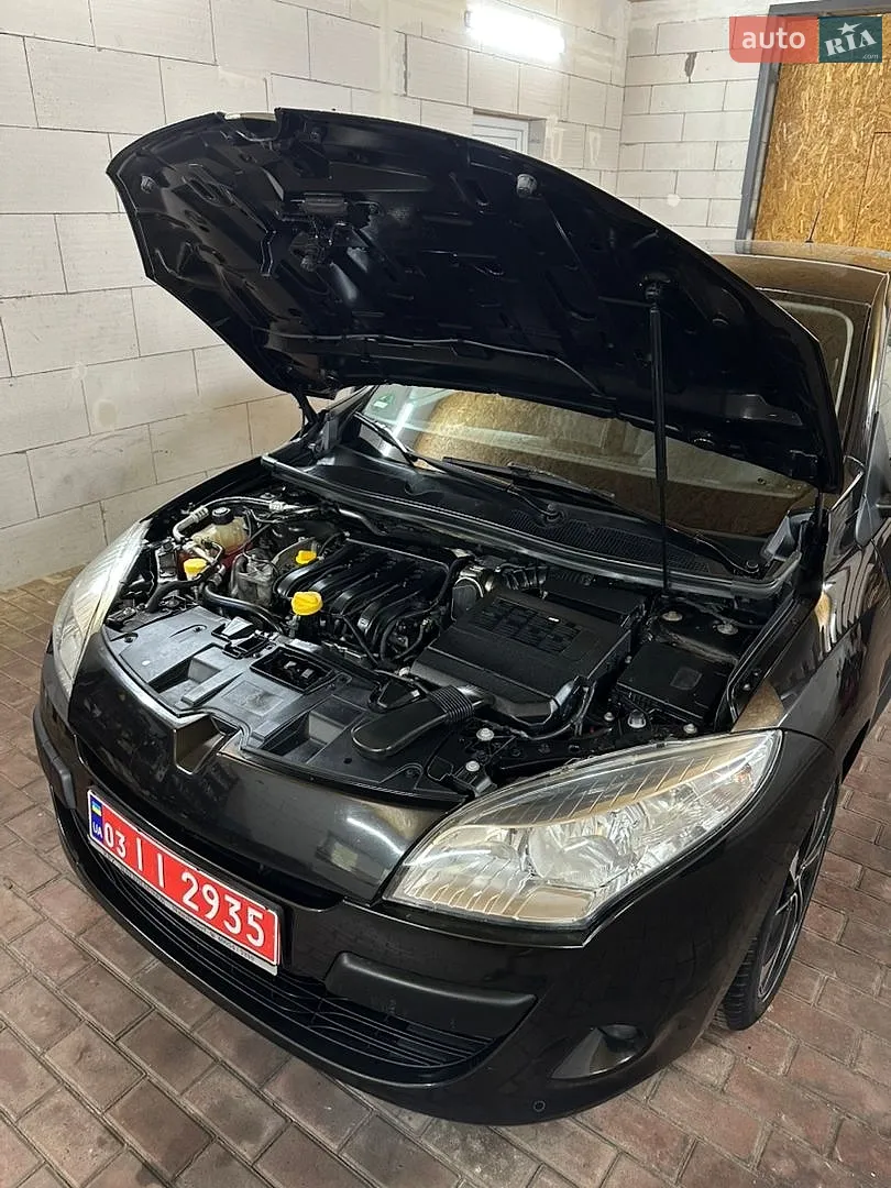 2010 Renault Megane - мініатюра 38