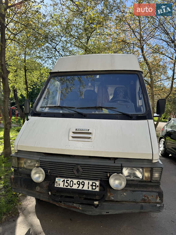 Грузовой фургон Renault Messenger 1996 в 