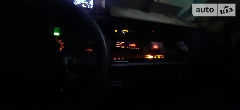 Грузовой фургон Renault Midliner 1999 в Измаиле