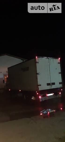 Грузовой фургон Renault Midliner 1999 в Измаиле