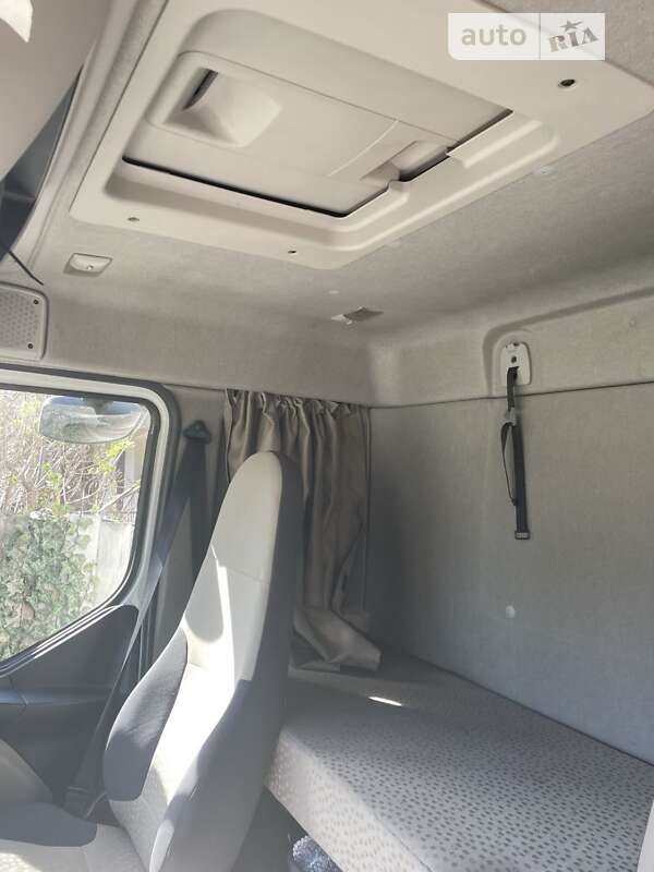 Грузовой фургон Renault Midlum 2013 в Обухове