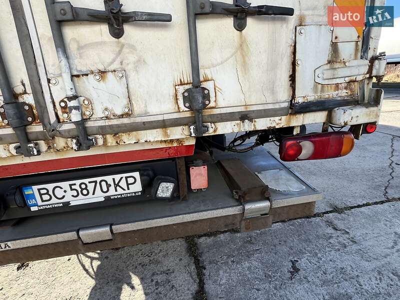 Вантажний фургон Renault Midlum 2012 в Львові