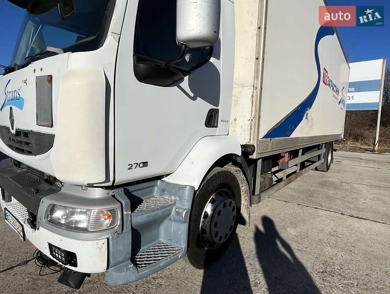 Вантажний фургон Renault Midlum 2012 в Львові