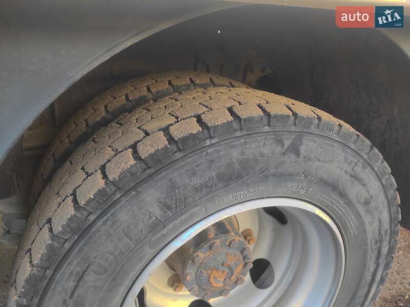Тентованый Renault Midlum 2011 в Рудки
